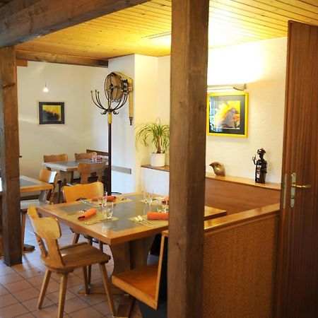 Auberge du Prévoux Le Locle Esterno foto